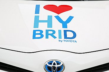 Bezhlučná Tatra je tu. Firma věří, že pro armády je plug-in hybrid ideální, na termokamerách bude hůř vidět