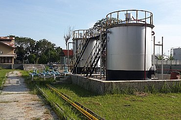 „Vyžeň Rusa z rafinerie.“ Tři země Balkánu hrají o čas