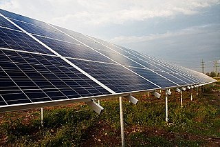 Ministerstvo průmyslu ani po kritice ze všech stran nepustí fotovoltaiku do aukcí